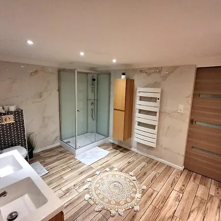 Le 421, Jacuzzi Entre Amis,famille * Béziers