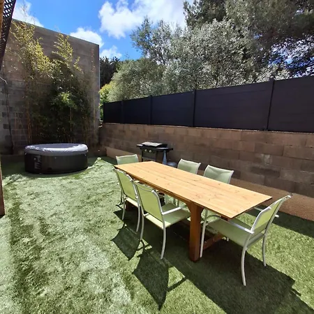 Le 421, Jacuzzi Entre Amis,famille * Béziers
