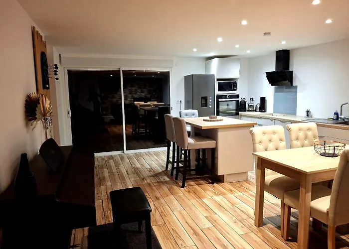 Le 421, Jacuzzi Entre Amis,familles Quarto em Acomodações Particulares