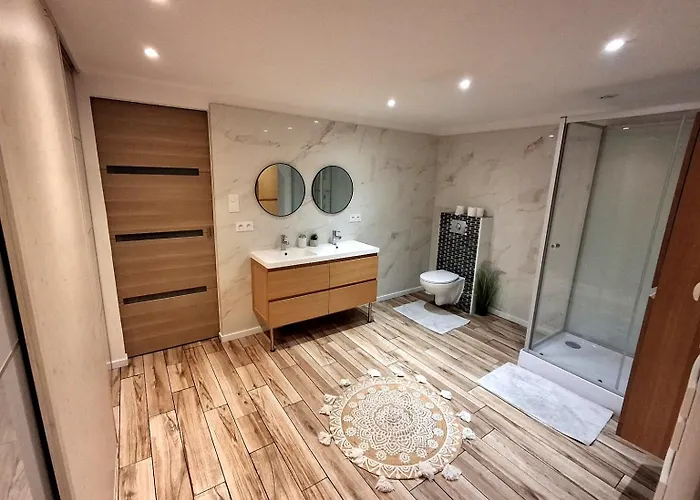 Le 421, Jacuzzi Entre Amis,familles Quarto em Acomodações Particulares *
